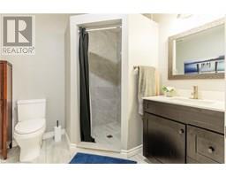 6 BLUENOSE Drive - 38