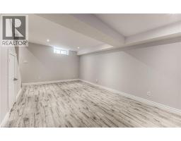 582 DRUMMERHILL Crescent - 36