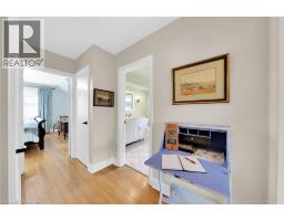 14 SIMCOE Boulevard - 24