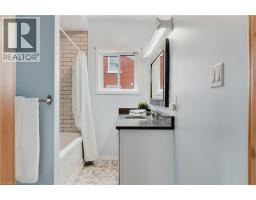 275 CLAYTON Street E - 10