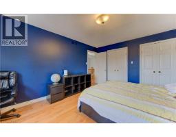 531 SANDBROOKE Court - 28