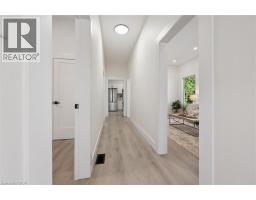 64 POLLOCK Avenue - 11