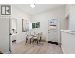 64 POLLOCK Avenue - 21