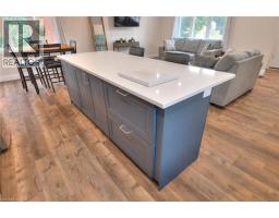 343 GREENFIELD Avenue - 14