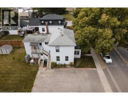 136 ROBINSON Street - 46
