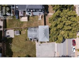 136 ROBINSON Street - 48
