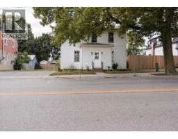 136 ROBINSON Street - 50