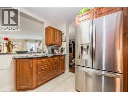 250 GLENRIDGE Drive S UnitNo. 1106 - 18