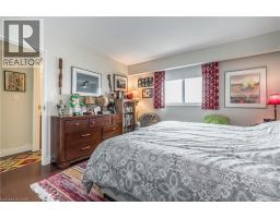 250 GLENRIDGE Drive S UnitNo. 1106 - 29