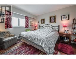 250 GLENRIDGE Drive S UnitNo. 1106 - 30