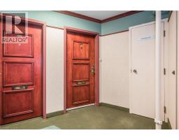 250 GLENRIDGE Drive S UnitNo. 1106 - 9