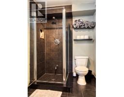 661 GLEN FORREST Boulevard - 36