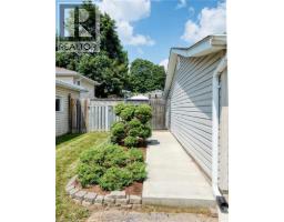 661 GLEN FORREST Boulevard - 37
