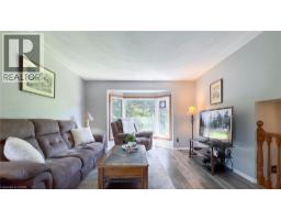1061 HENRY Street - 11