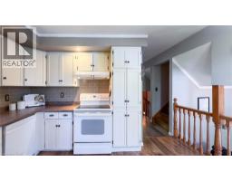 1061 HENRY Street - 16