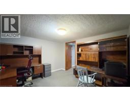 1061 HENRY Street - 22