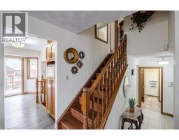 2 ANGLE Street - 12
