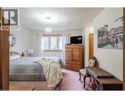 2 ANGLE Street - 22