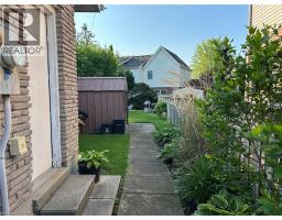 2 ANGLE Street - 41