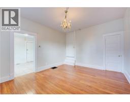 201 CLARENCE Street - 12