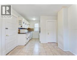 201 CLARENCE Street - 26