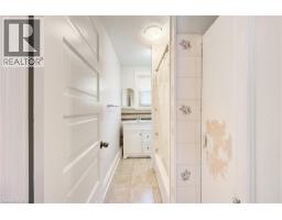 201 CLARENCE Street - 28