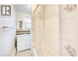 201 CLARENCE Street - 29