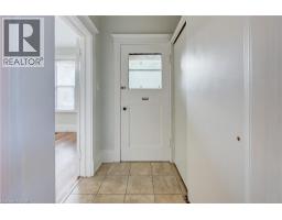 201 CLARENCE Street - 9