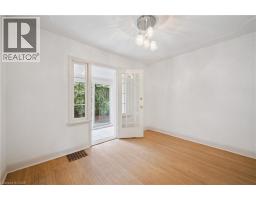 103 DUNBAR Road S - 11