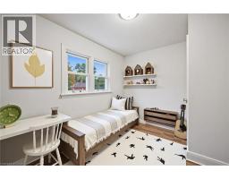 103 DUNBAR Road S - 23