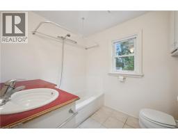 103 DUNBAR Road S - 31