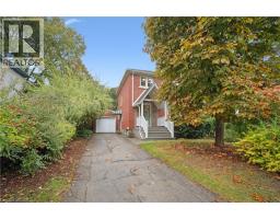 103 DUNBAR Road S - 4
