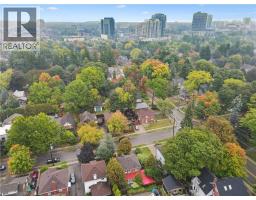 103 DUNBAR Road S - 48