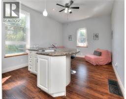 776597 BLANDFORD Road - 34
