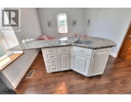776597 BLANDFORD Road - 35