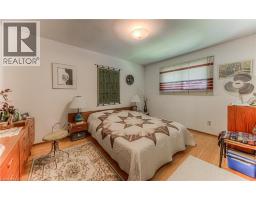 554 SPRUCEHILL Avenue - 25