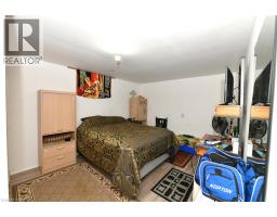 82 ELMWOOD Avenue - 21