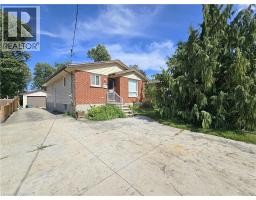 82 ELMWOOD Avenue - 3