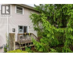 465 BEECHWOOD Place UnitNo. 2 - 34