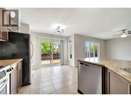 54 HORTON Walk - 13