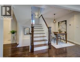 19 DUNBAR Road N - 17