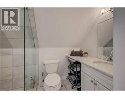 19 DUNBAR Road N - 24