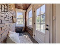 19 DUNBAR Road N - 4