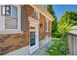 19 DUNBAR Road N - 43