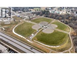35 GREEN VALLEY Drive UnitNo. 103 - 36