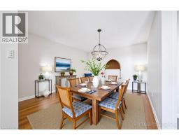 4 WILLOW Street UnitNo. 903 - 10