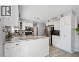 174 SUNPOINT Crescent - 12