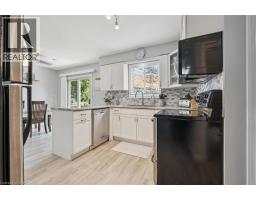 174 SUNPOINT Crescent - 13