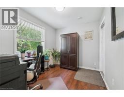 174 SUNPOINT Crescent - 18