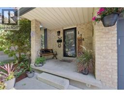 174 SUNPOINT Crescent - 5